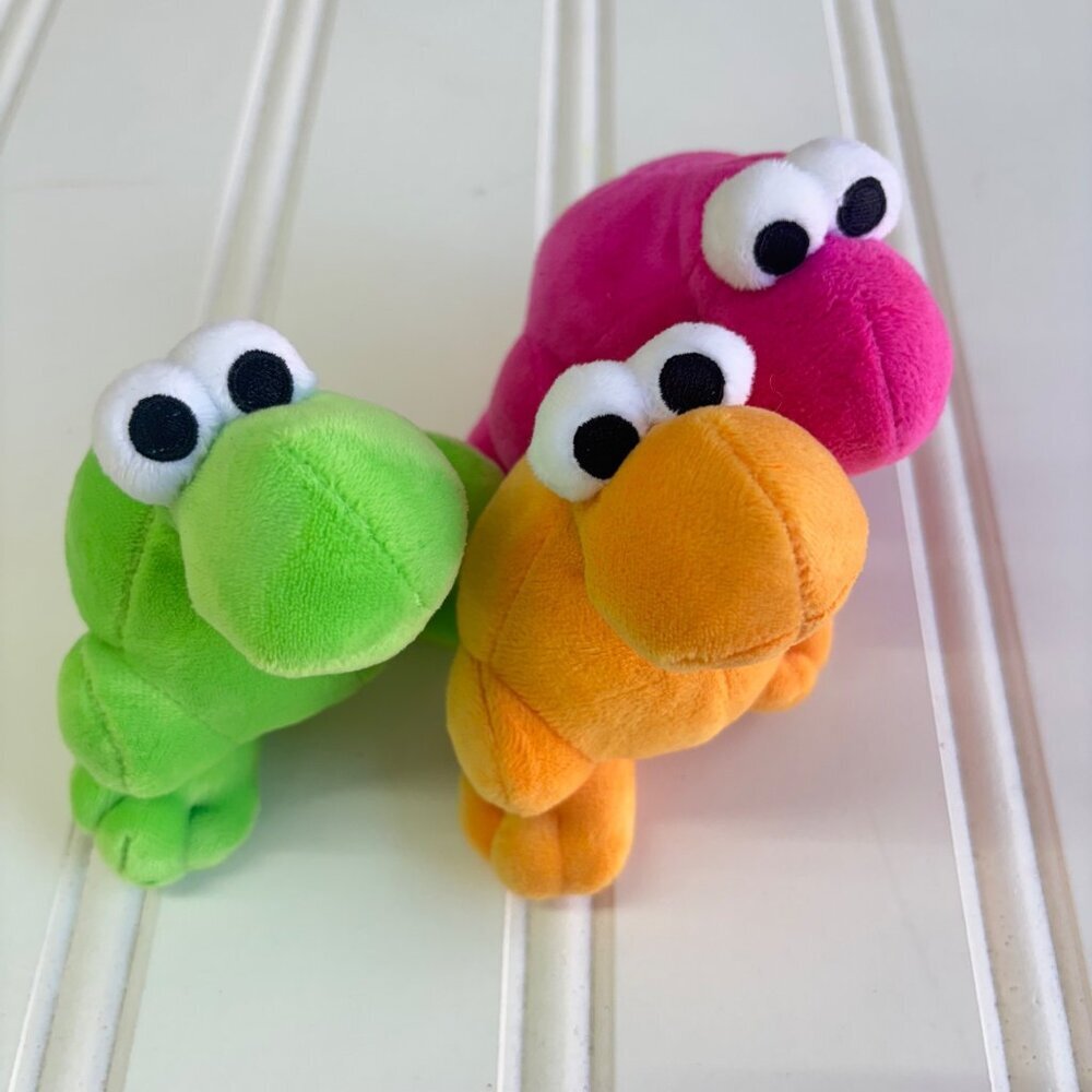 Nestle Nerds Candy Plush 5" Rainbow Multiple Flavors lot of 5 - Picture 4 of 5